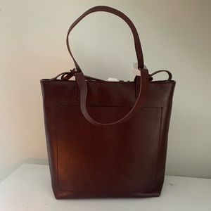 The Zip Top Medium Transport Tote